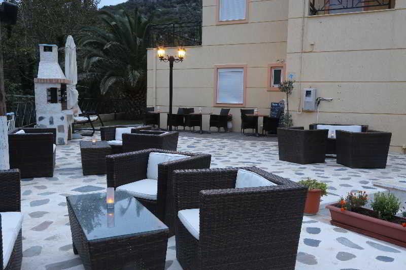 Coral Hotel Plomari ภายนอก รูปภาพ