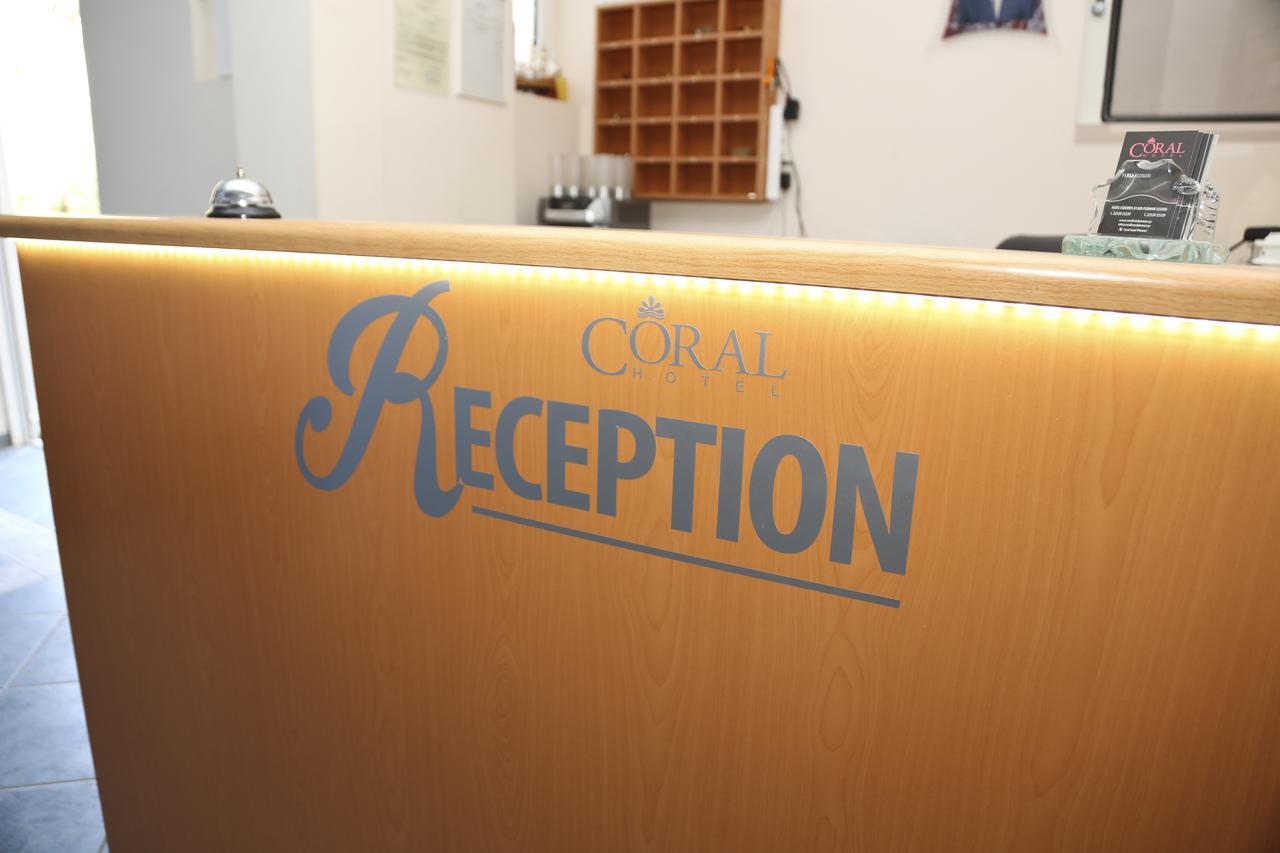Coral Hotel Plomari ภายนอก รูปภาพ